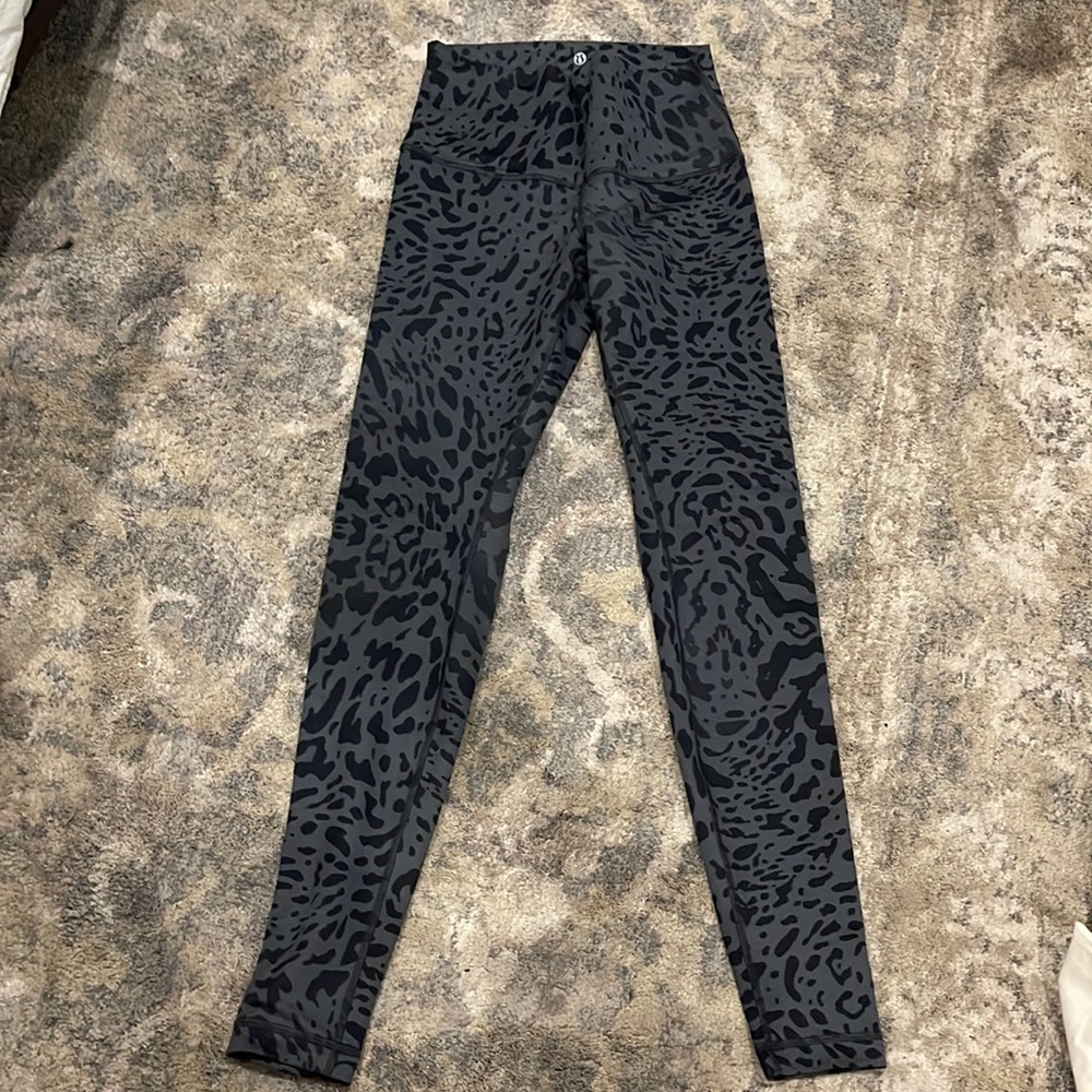 Lululemon size 8 full length leggings.